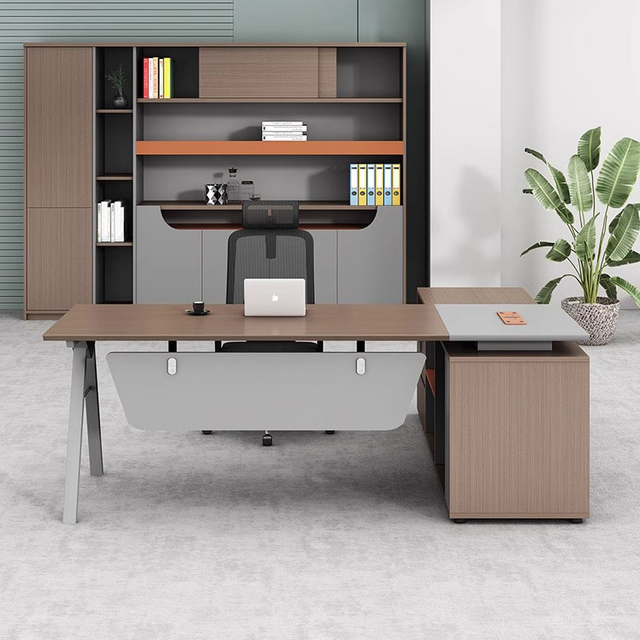 Liyu Modern Wooden Office Desk L Shape Furniture Luxury Executive Office Works Manage Table Corner Office Desks